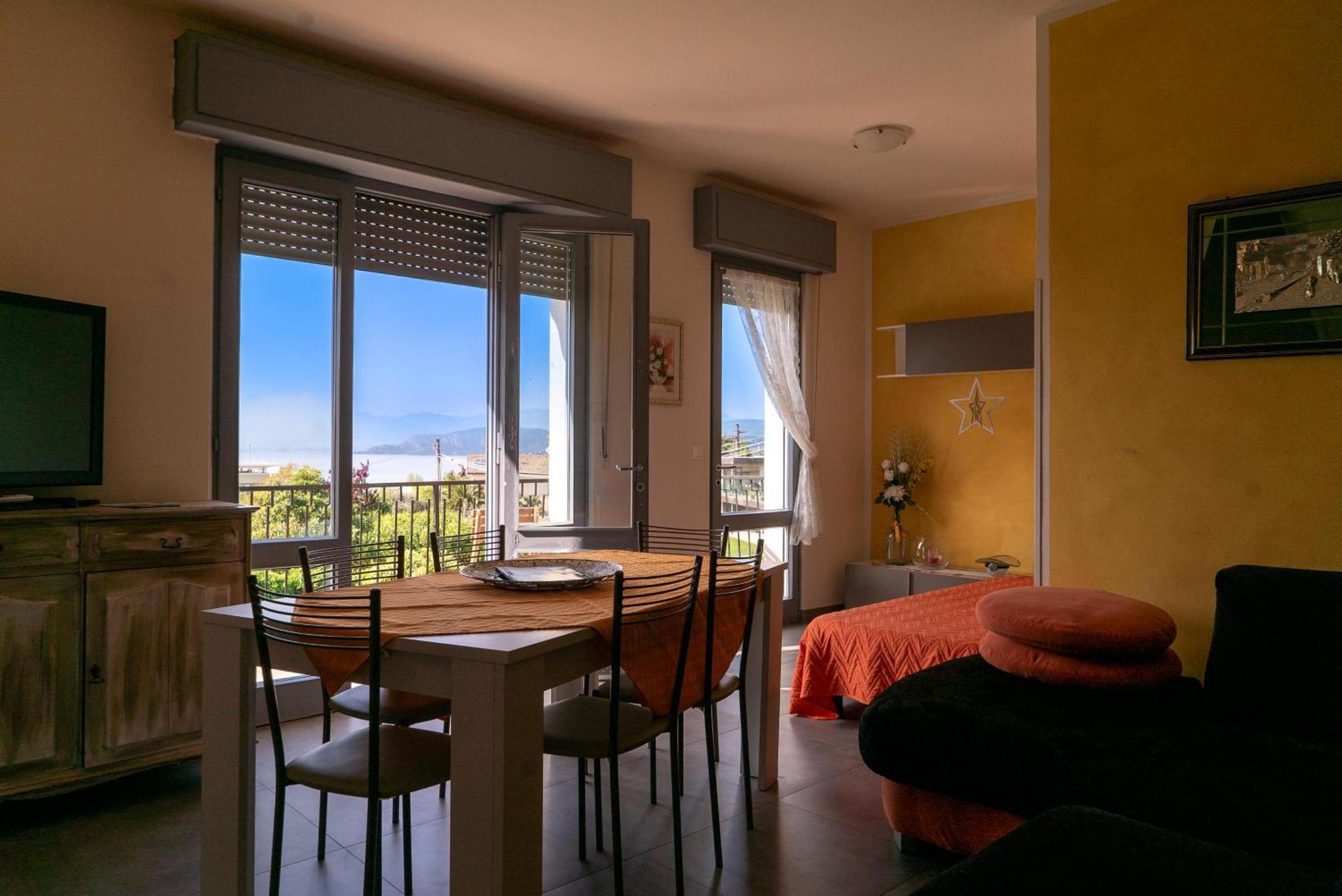 La Magnolia - Private Access, Garden, Views