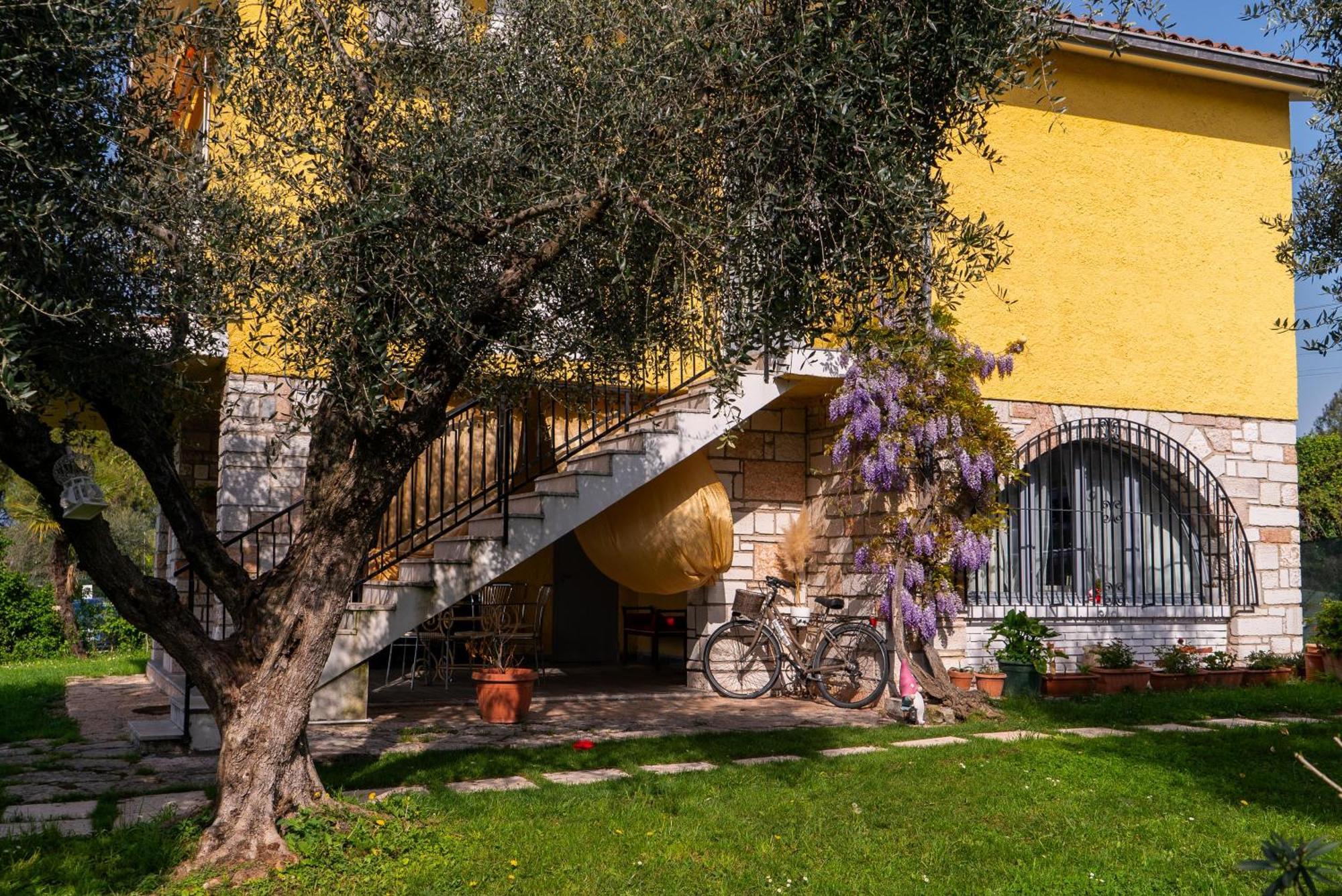 La Magnolia - Private Access, Garden, Views *