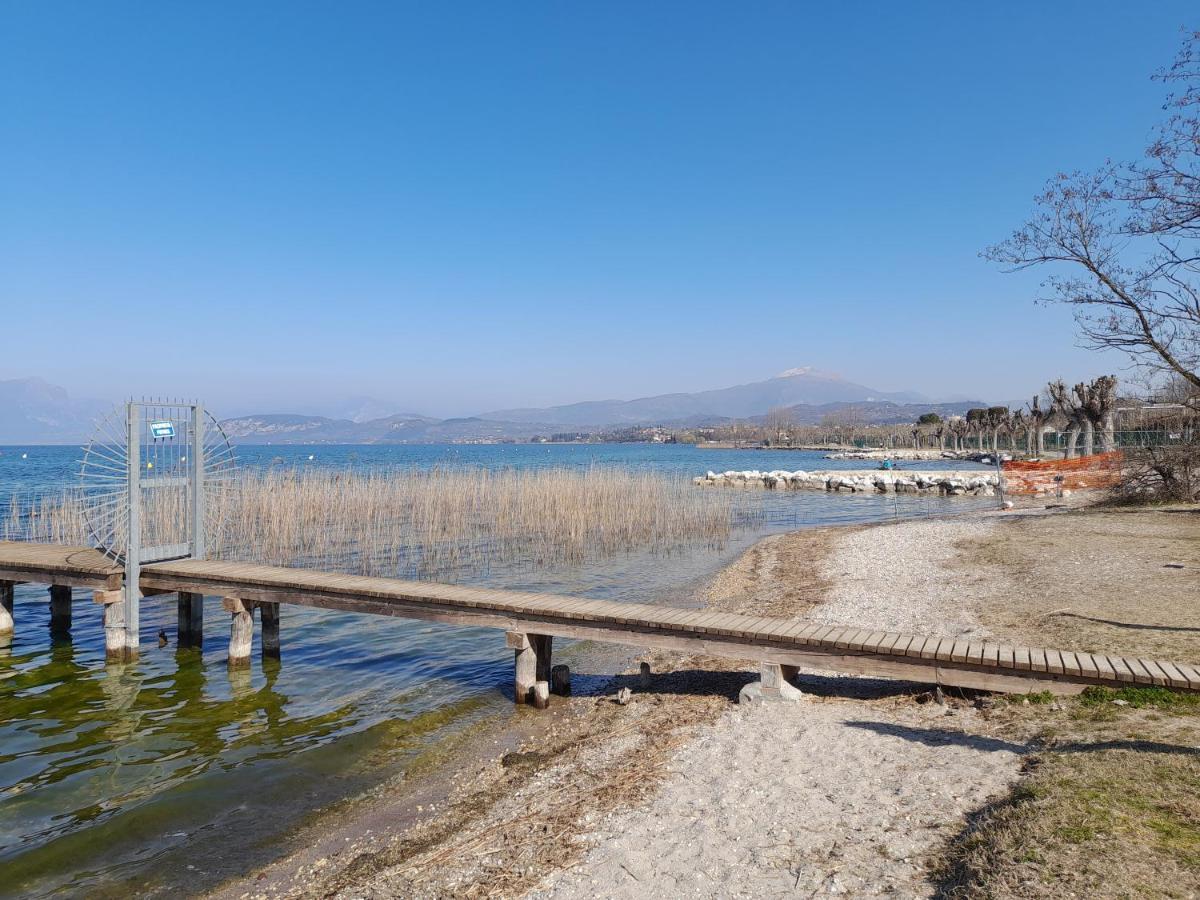 Apartamento La Magnolia - Private Access, Garden, Views Lazise