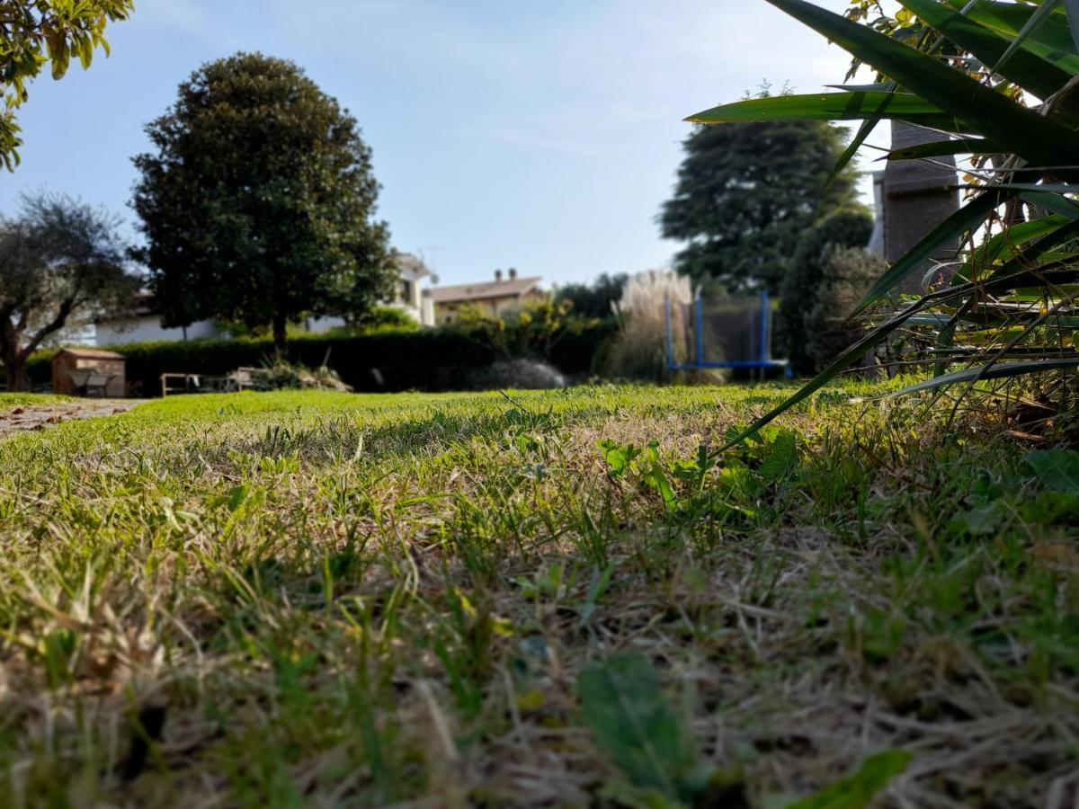Appartement La Magnolia - Private Beach Access, Garden, Views Lazise